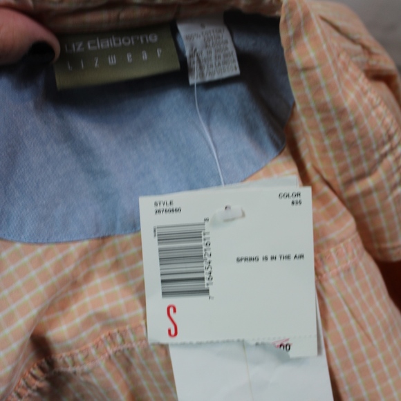 NWT Liz Claiborne Peach Button Down Top - Picture 3 of 4